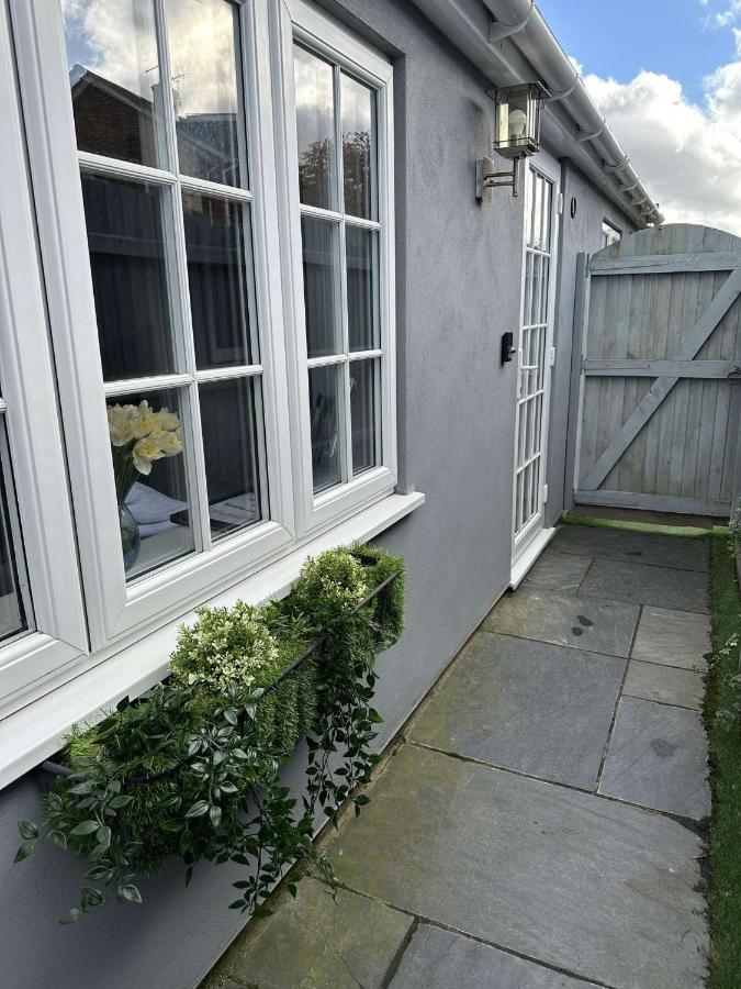 Scott'S Lodge Faversham Exterior photo